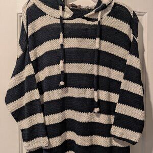 ✨ LOFT Outlet Beach Hoodie – Like New! ✨